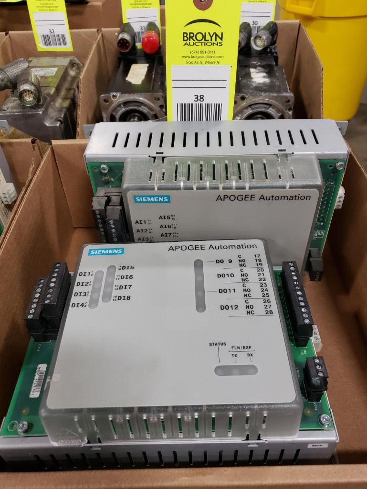 Qty 2 - Siemens Apogee digital point expansion part number 549-210.