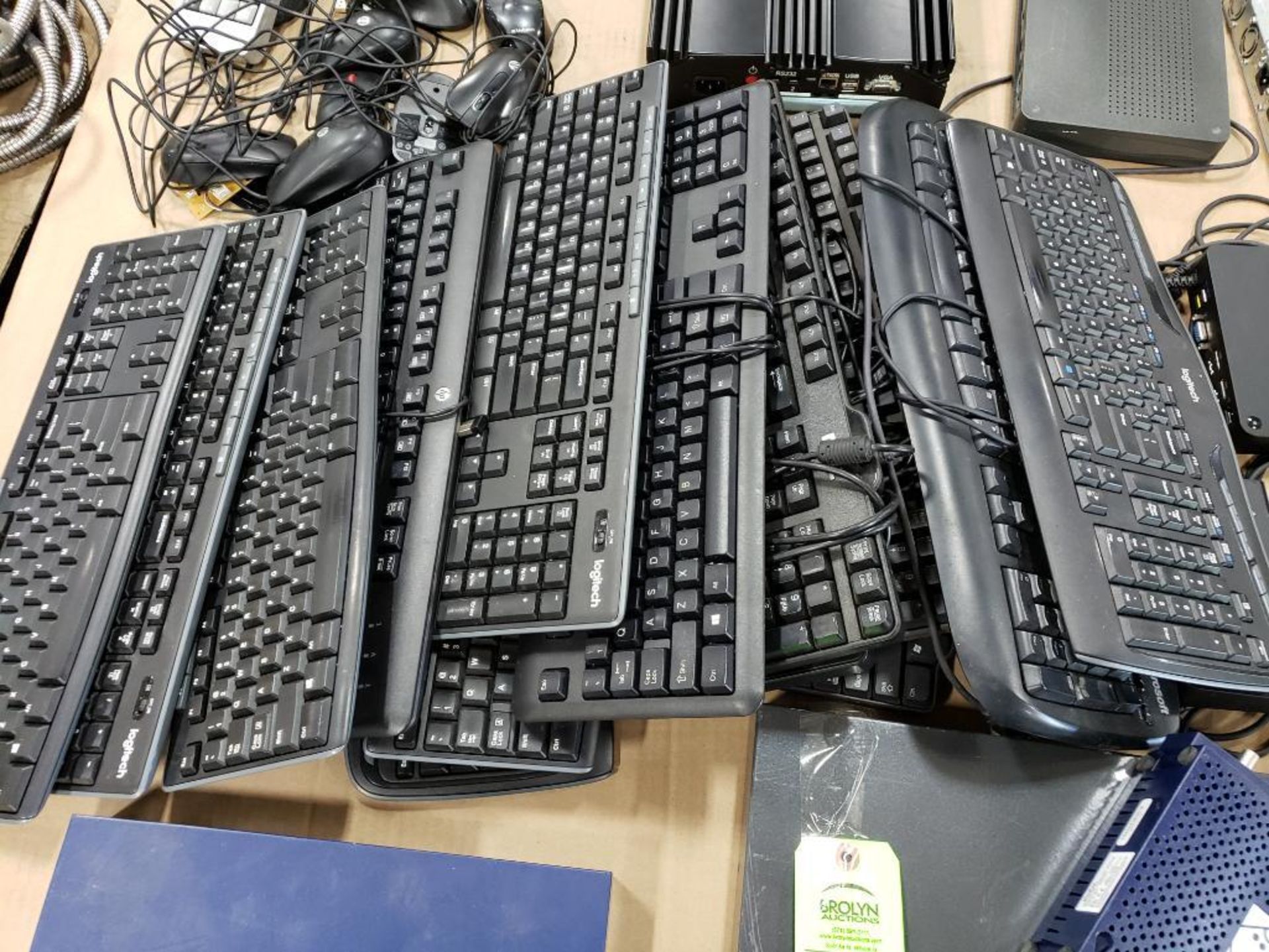 Pallet of assorted computer parts and equipment. - Image 5 of 10