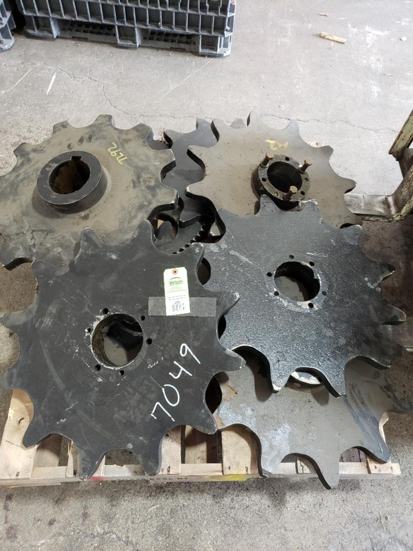 Pallet of assorted large sprockets. New.