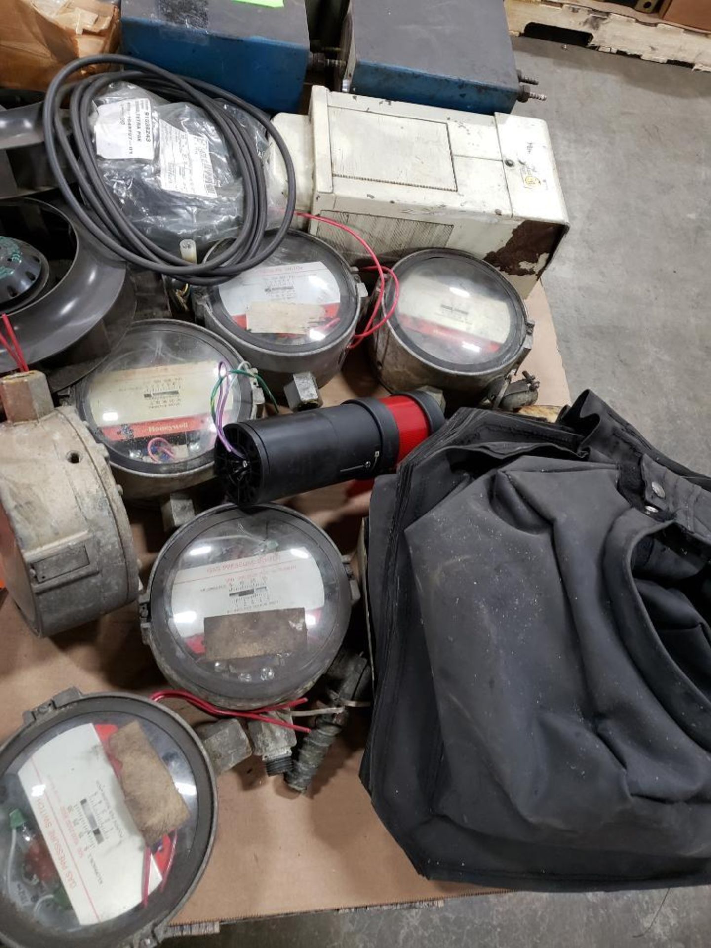 Pallet of assorted electrical and/or repair parts as pictured. - Image 6 of 6