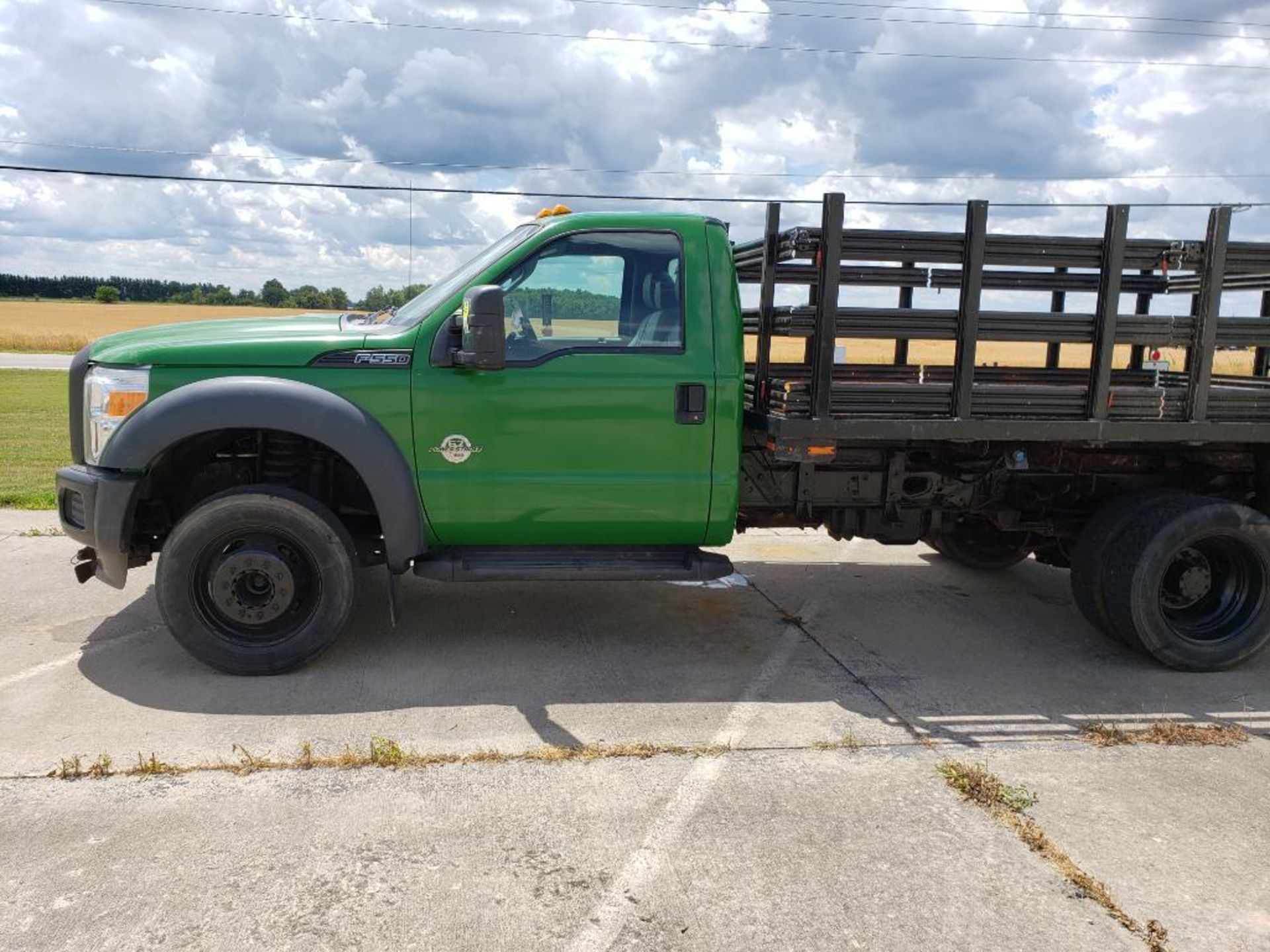 2012 Ford F550 work truck. VIN 1FDUF5GT7CEA72037. 6.7L powerstroke diesel. 68,853 miles showing. - Image 4 of 20