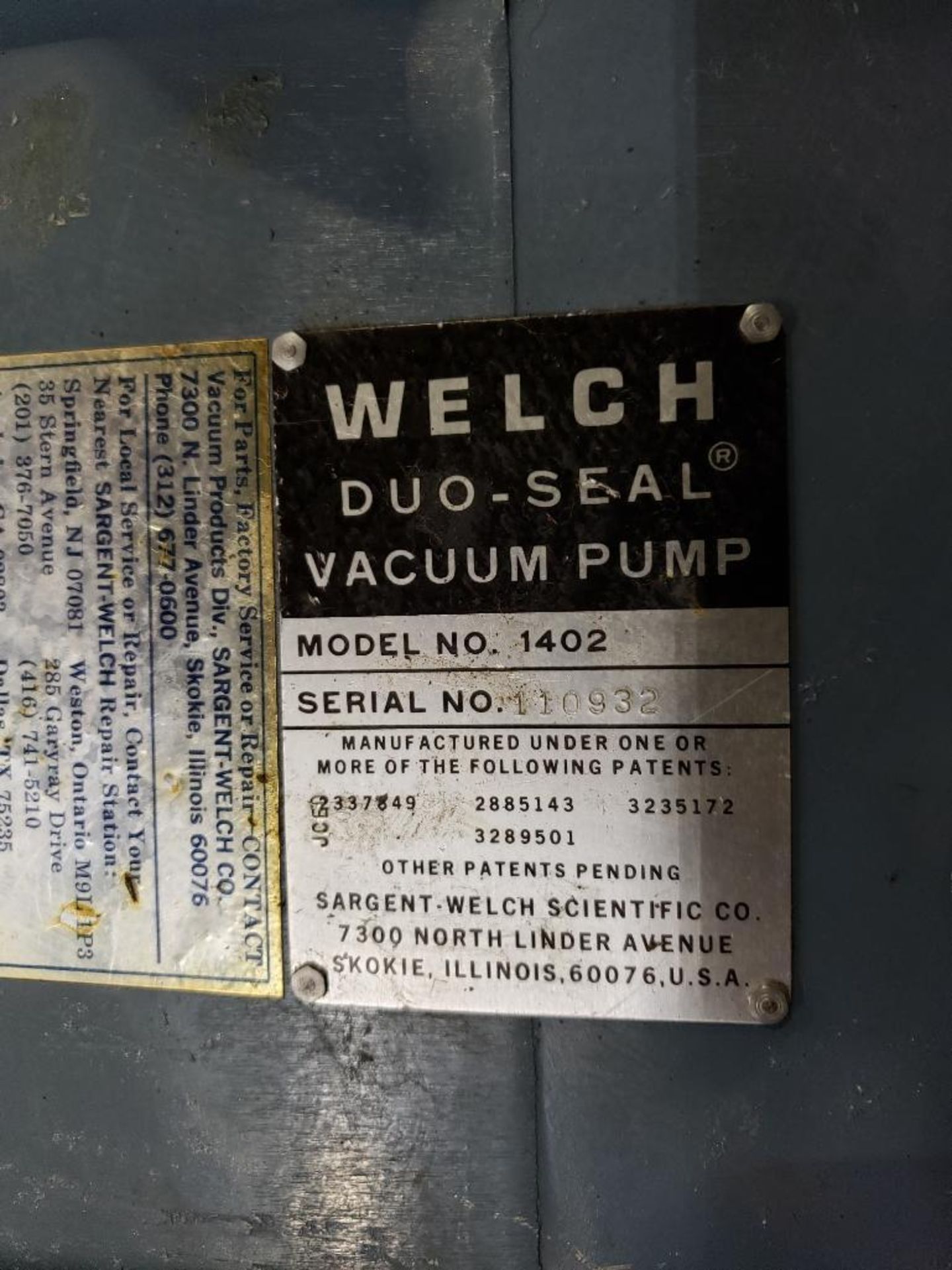 Welch Duo-Seal vacuum pump. Model 1402.