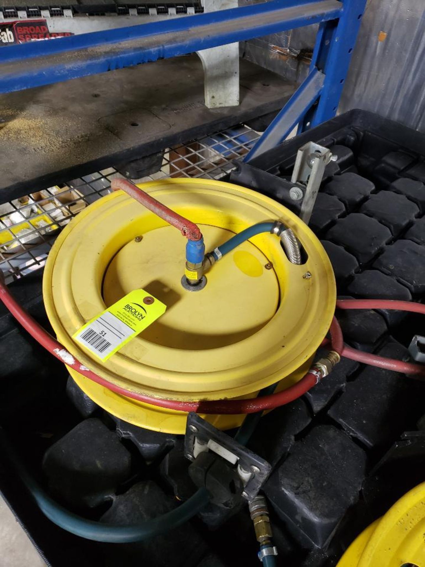 Pnuematic hose reel. - Image 2 of 2