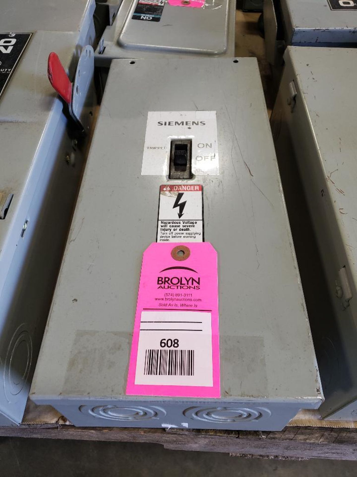 Siemens ITE safety disconnect. Catalog E2N1S.