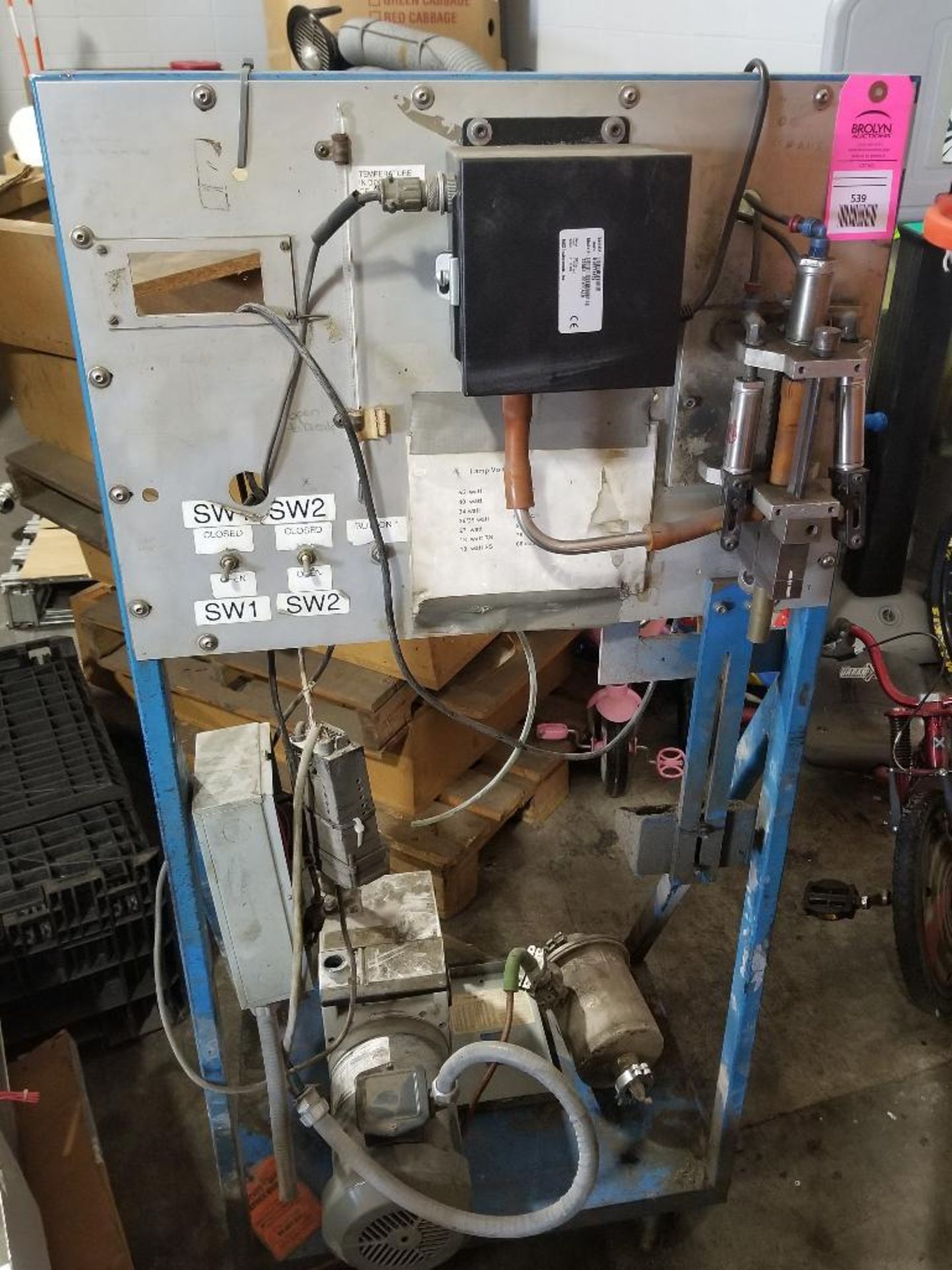 Vacuum system with Leybold TriVac high vacuum unit. Model D16B with MKS controller.