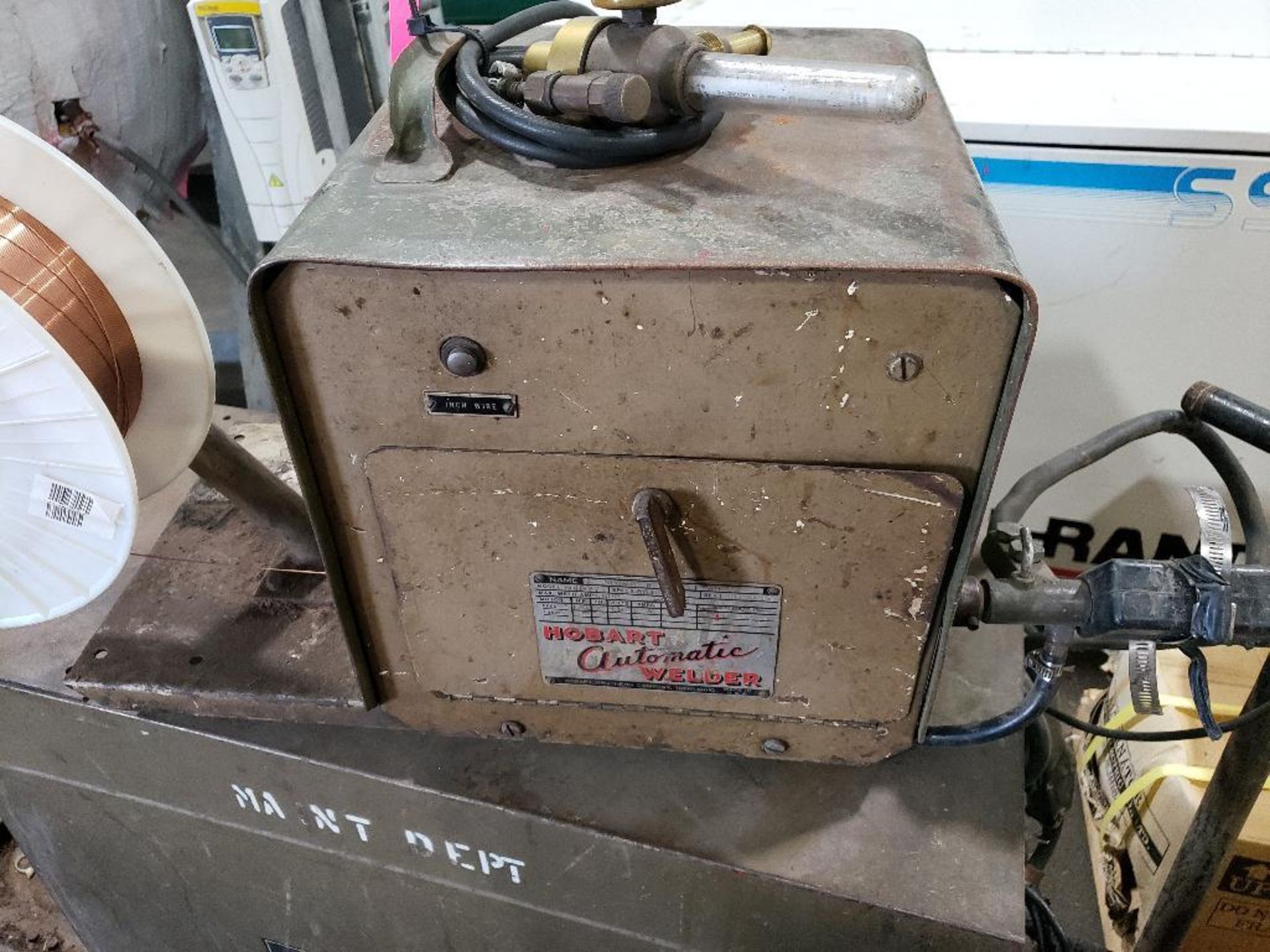 Hobart welder. Model RC-256. 200amp with MIGARC welding head. MOdel AGH-27. - Image 9 of 10