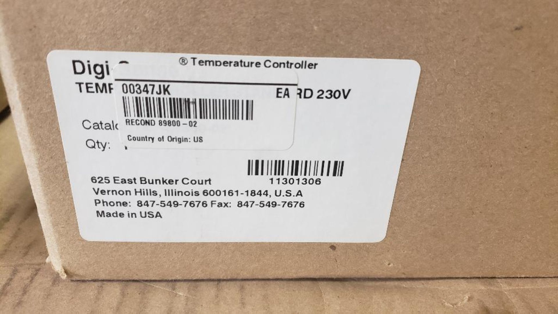 Oakton Temp 9000 model 89800-02 advanced thermocouple controller. Marked as reconditioned. - Image 4 of 4