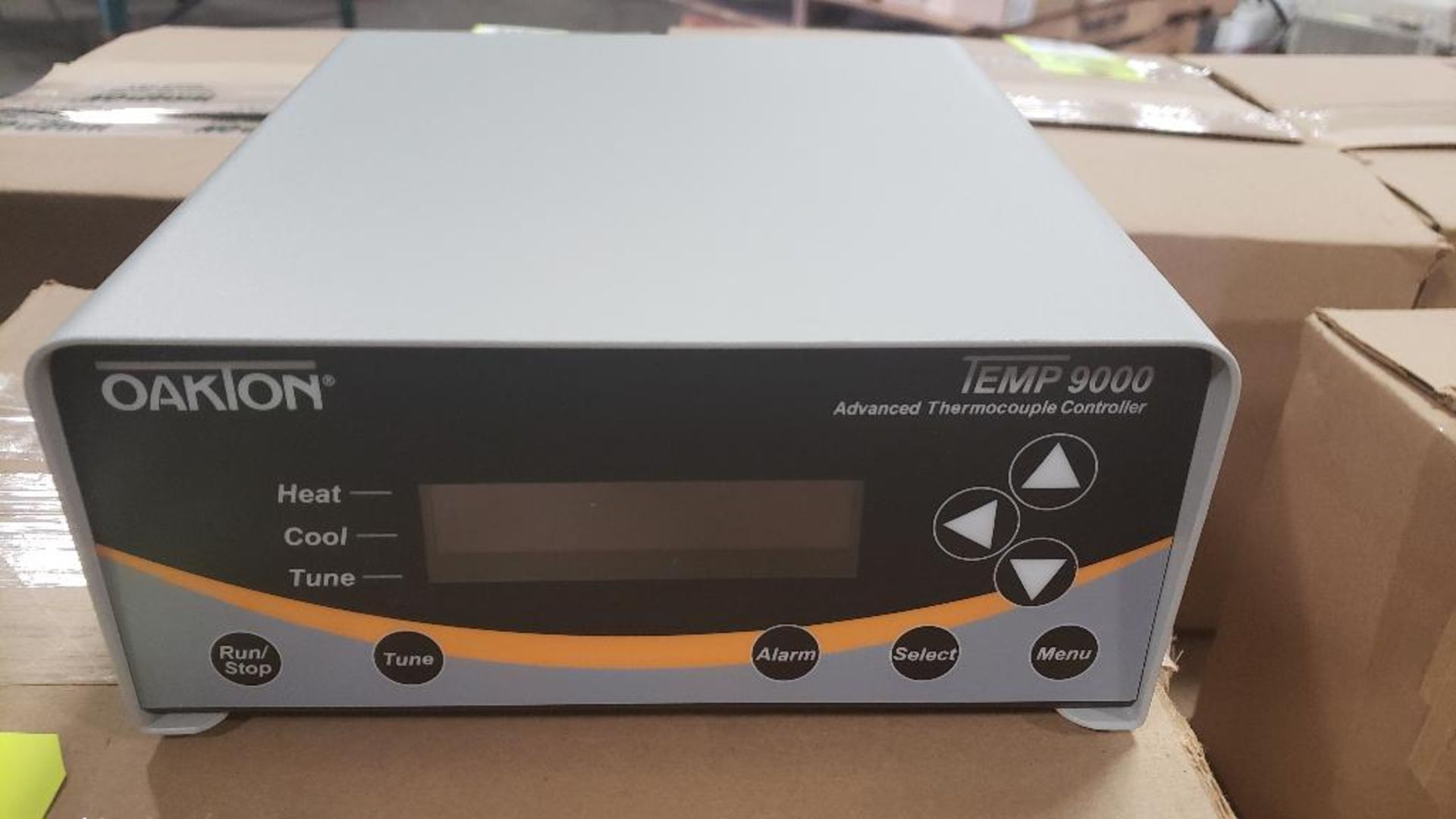 Oakton Temp 9000 model 89800-02 advanced thermocouple controller. Marked as reconditioned. - Image 2 of 4