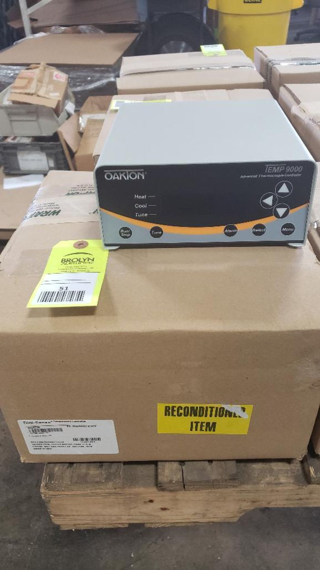 Oakton Temp 9000 model 89800-02 advanced thermocouple controller. Marked as reconditioned.