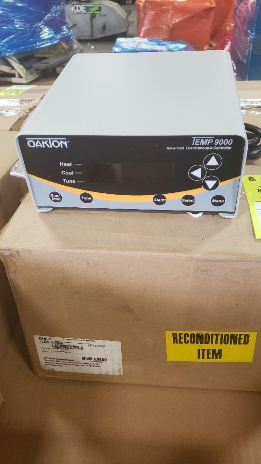 Oakton Temp 9000 model 89800-02 advanced thermocouple controller. Marked as reconditioned.