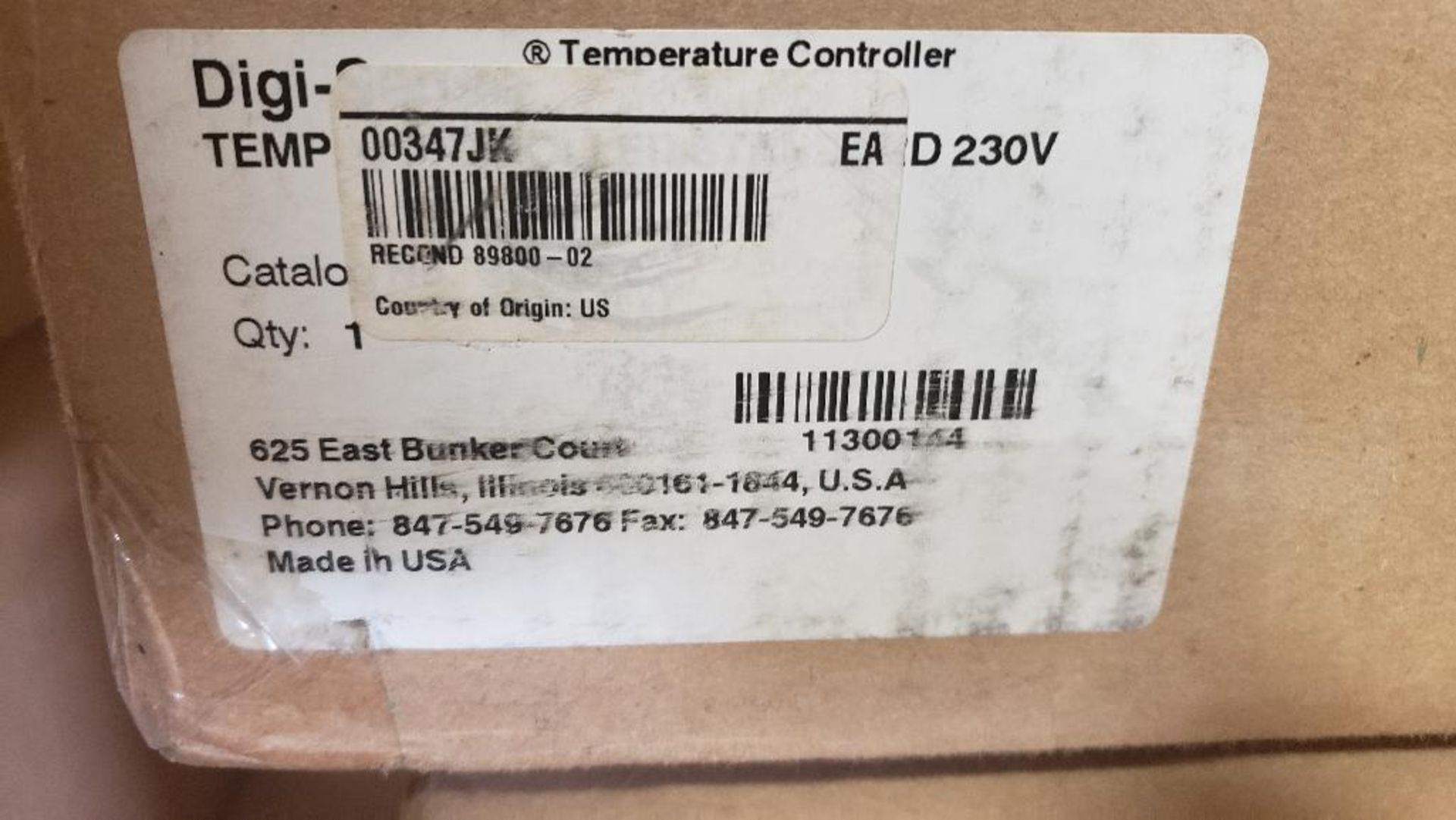 Oakton Temp 9000 model 89800-02 advanced thermocouple controller. Marked as reconditioned. - Image 4 of 4