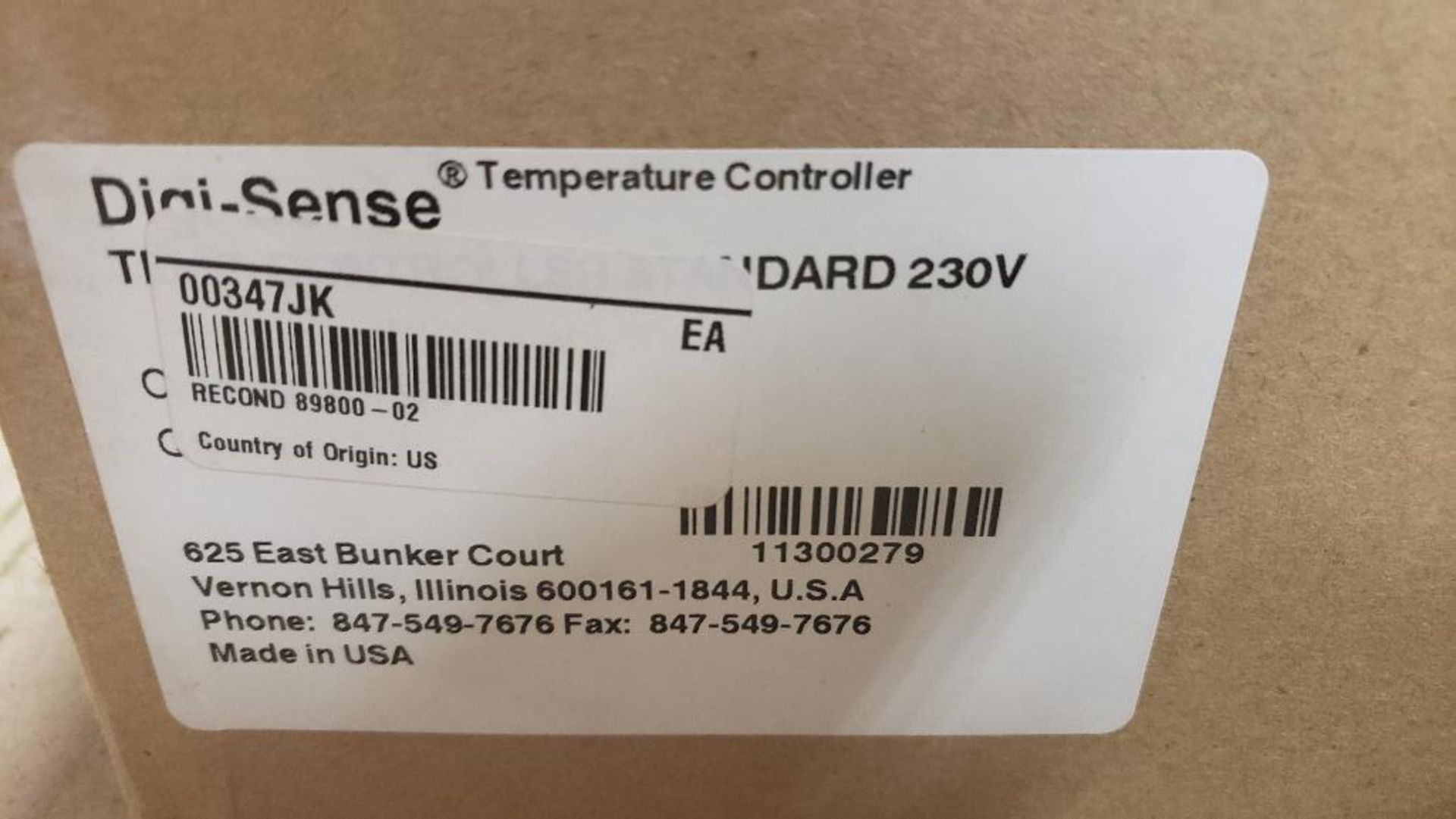 Oakton Temp 9000 model 89800-02 advanced thermocouple controller. Marked as reconditioned. - Image 4 of 4