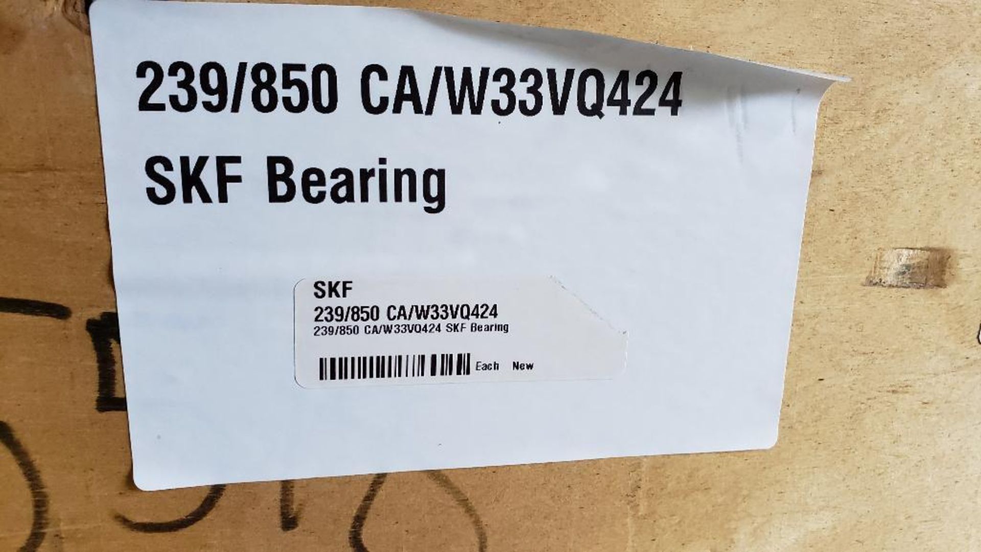 SKF super precision large capacity bearing. Part number 239/850 CA/W33VQ424. . New in crate. . - Image 6 of 6
