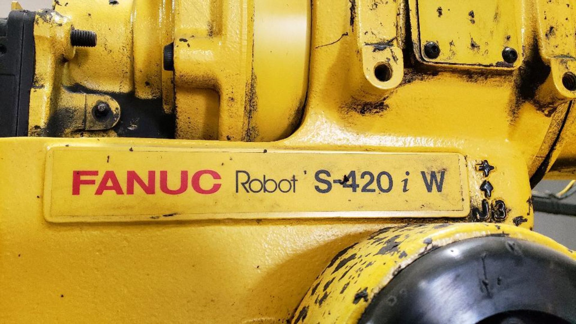 (Parts/Repairable) Fanuc S-420iW robot 6-axis arm. - Image 2 of 8