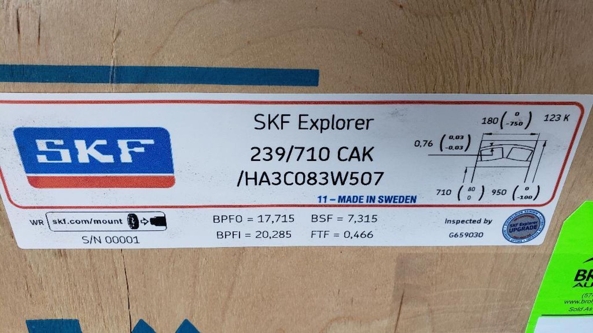 SKF super precion large capacity bearing. Part number 239/710 CAK/HA3C083W507. New in crate. - Image 2 of 4