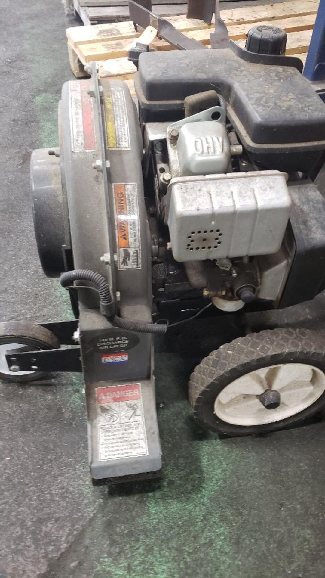 Craftsman 5.0 gas chipper-blower unit. - Image 4 of 6