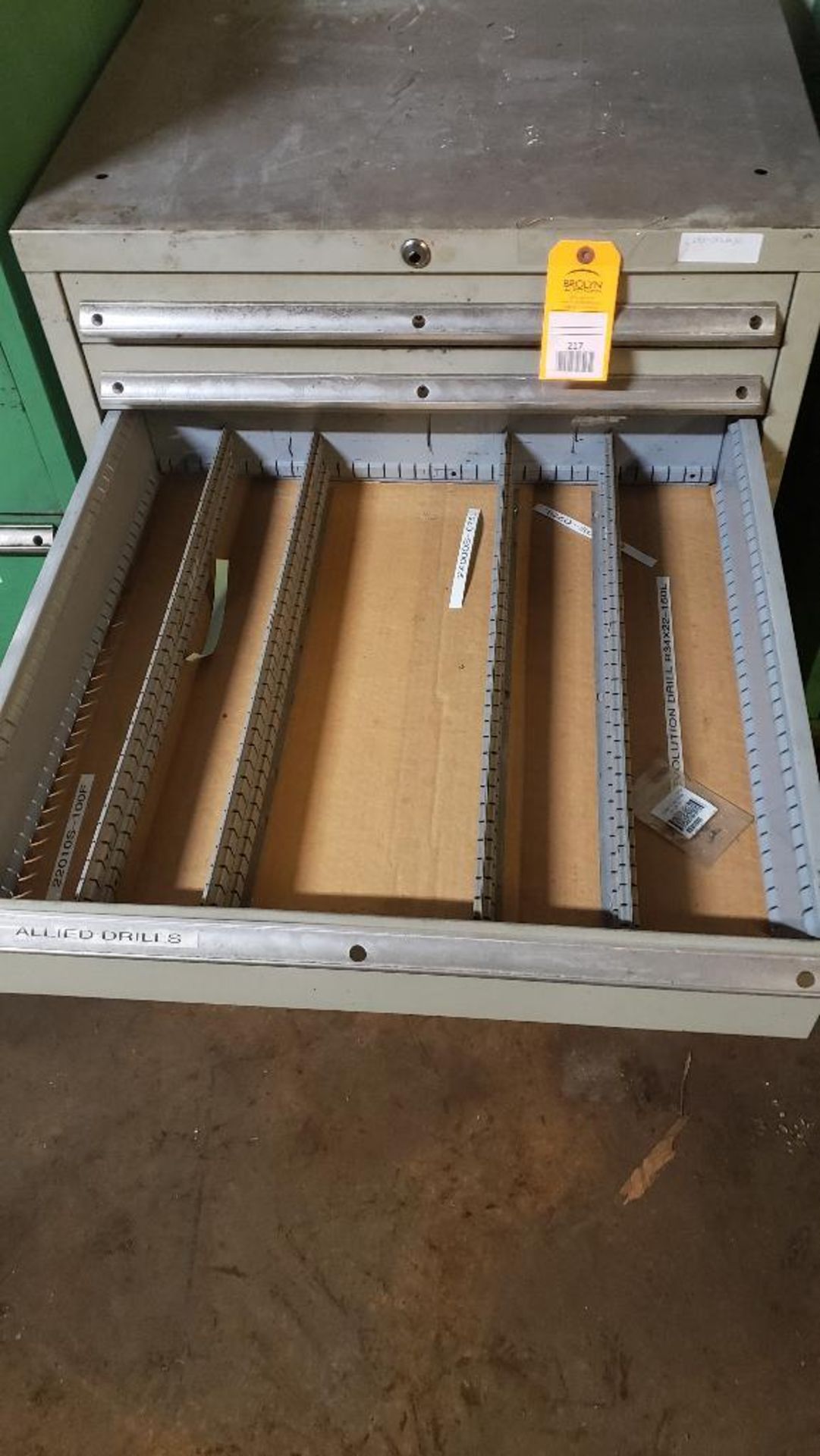 Tool cabinet. (Appears to be Vidmar or Lista) 30Tx28Wx29D. - Image 2 of 2