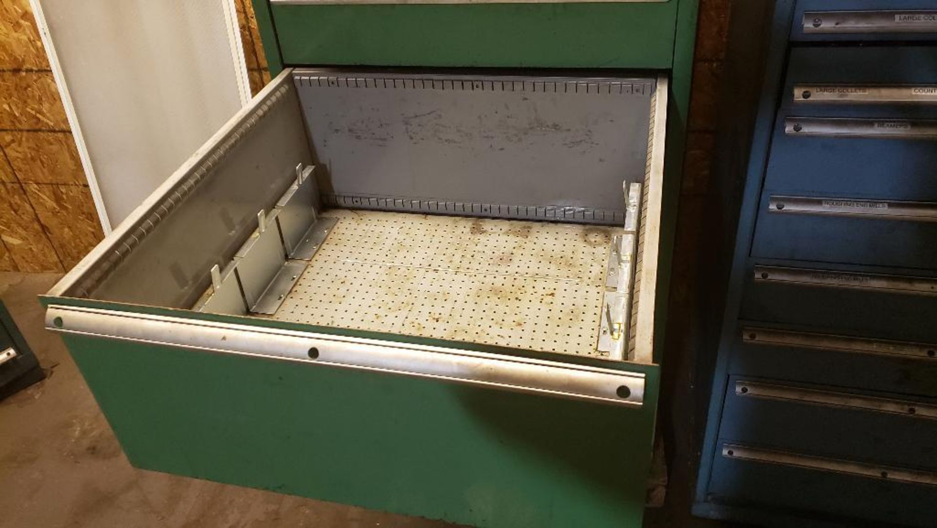 Lista tool cabinet. 66Tx28Wx29D. - Image 5 of 5