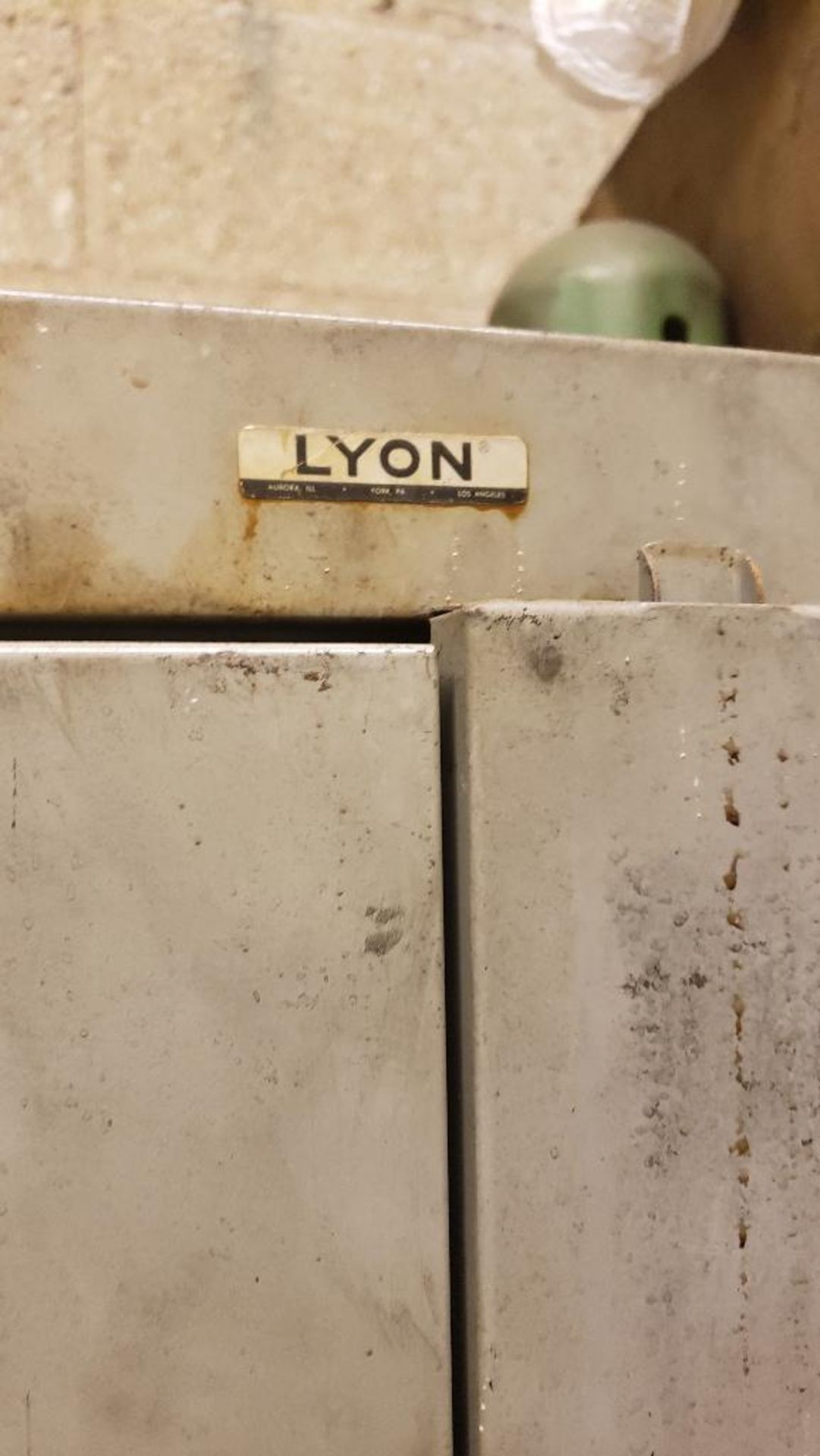 Lyon metal cabinet. 78Tx36Wx21D. - Image 2 of 3