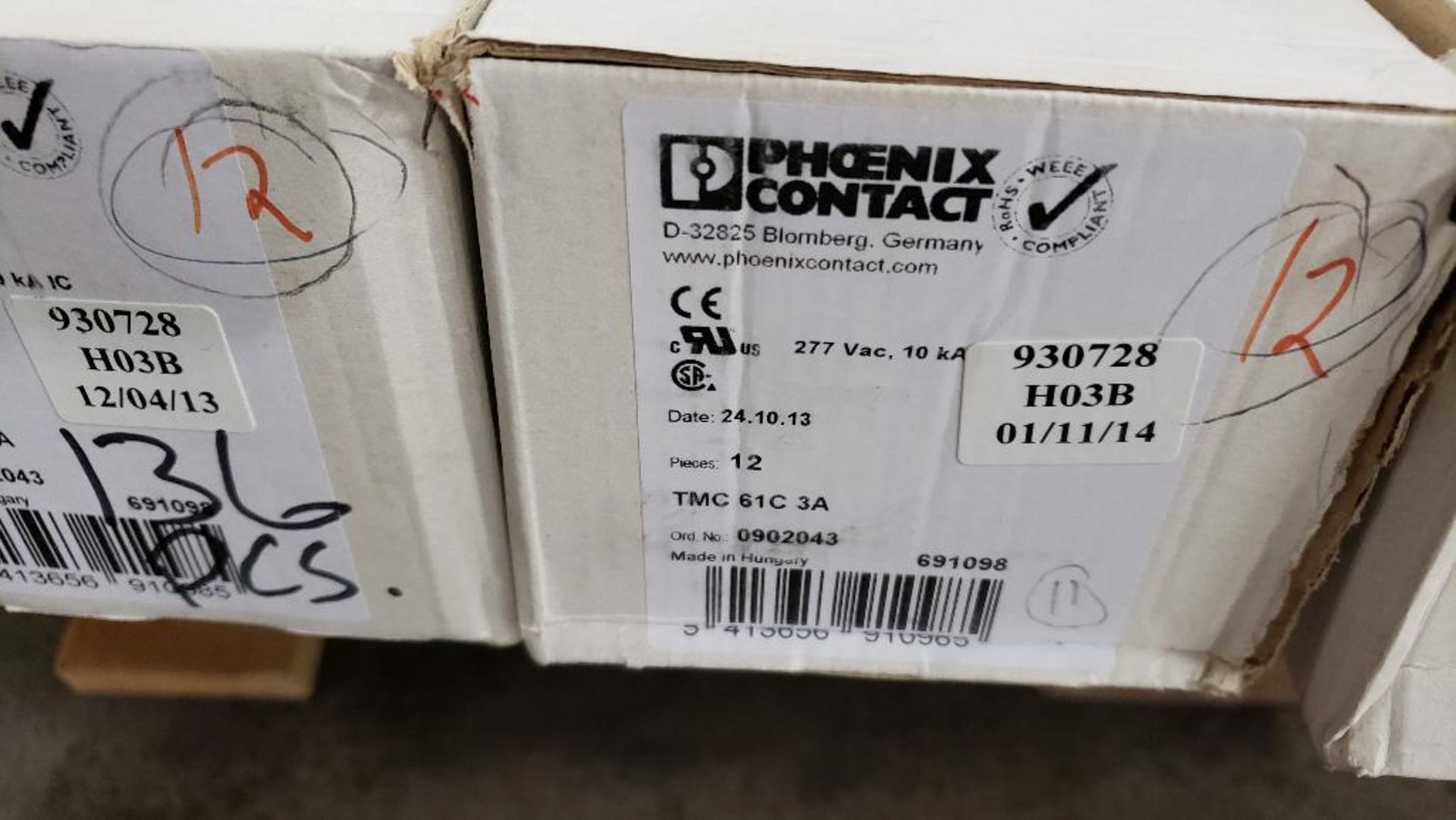 Qty 24 - Phoenix Contact circuit breaker. Model TMC-61C-3A. New in bulk boxes. - Bild 2 aus 4