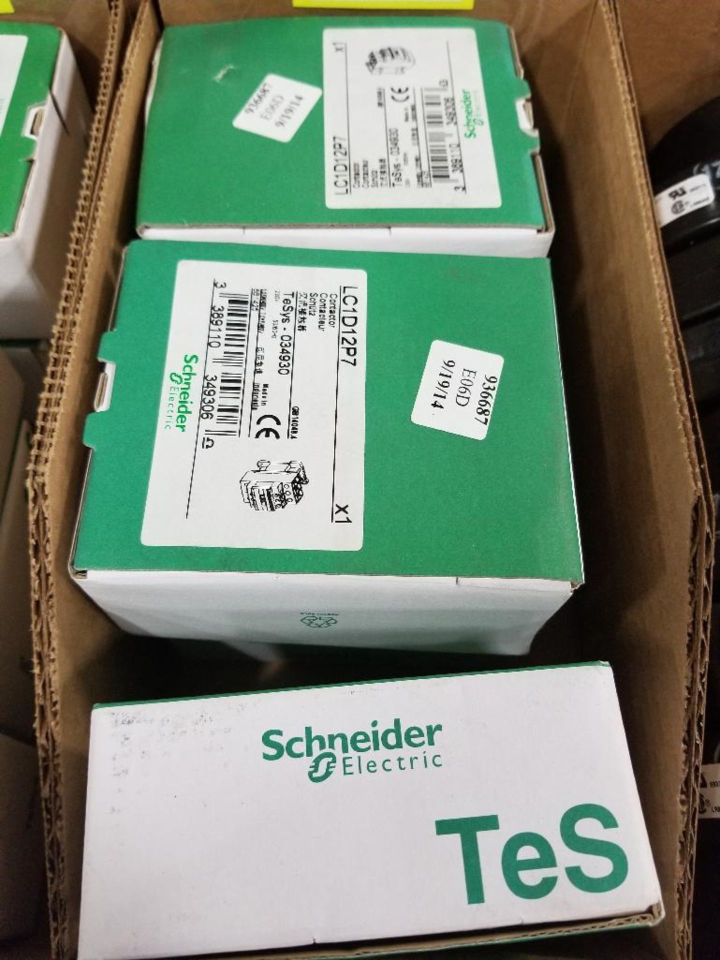 Qty 5 - Schneider Electric contactor. Model LC1D12P7. New in box.