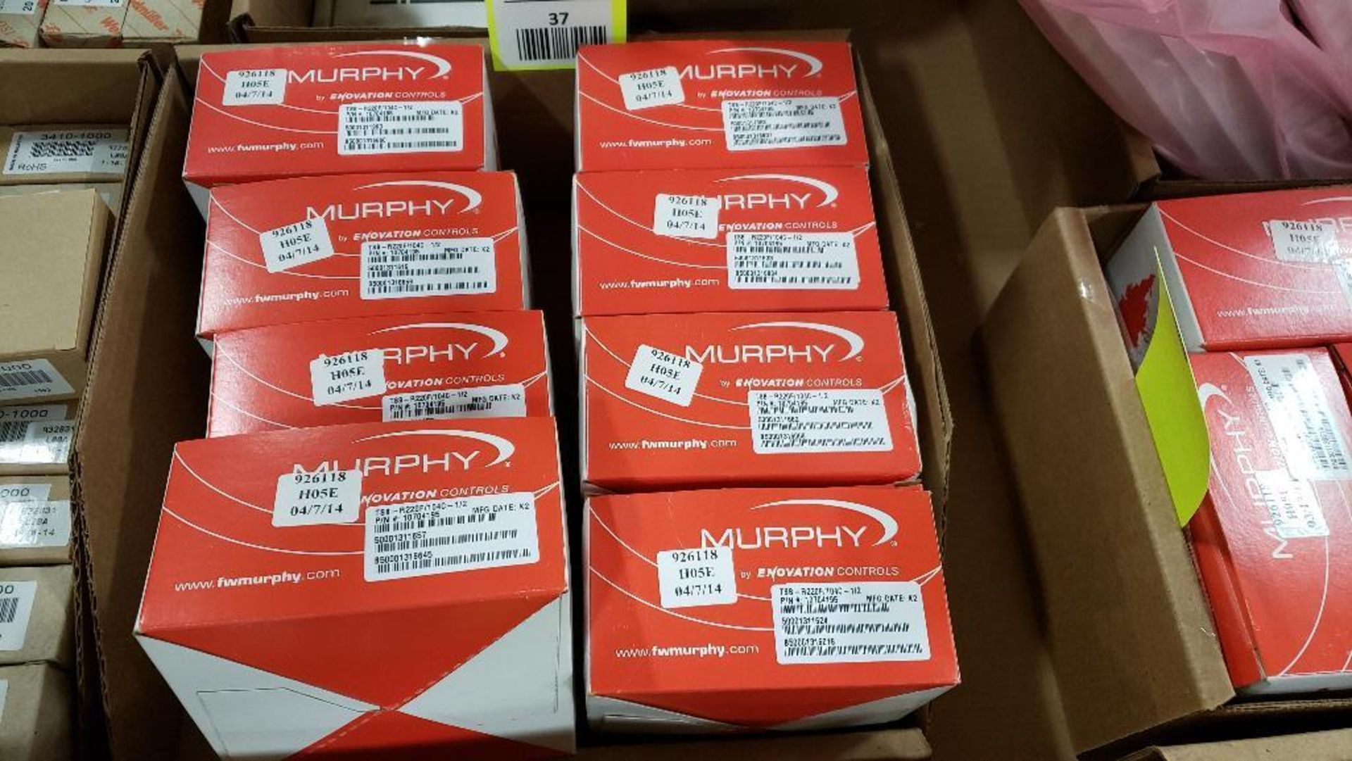 Qty 8 - Murphy Enovation Controls temperature switch. Catalog number TSB-R220F/104C-1/2. New in box.