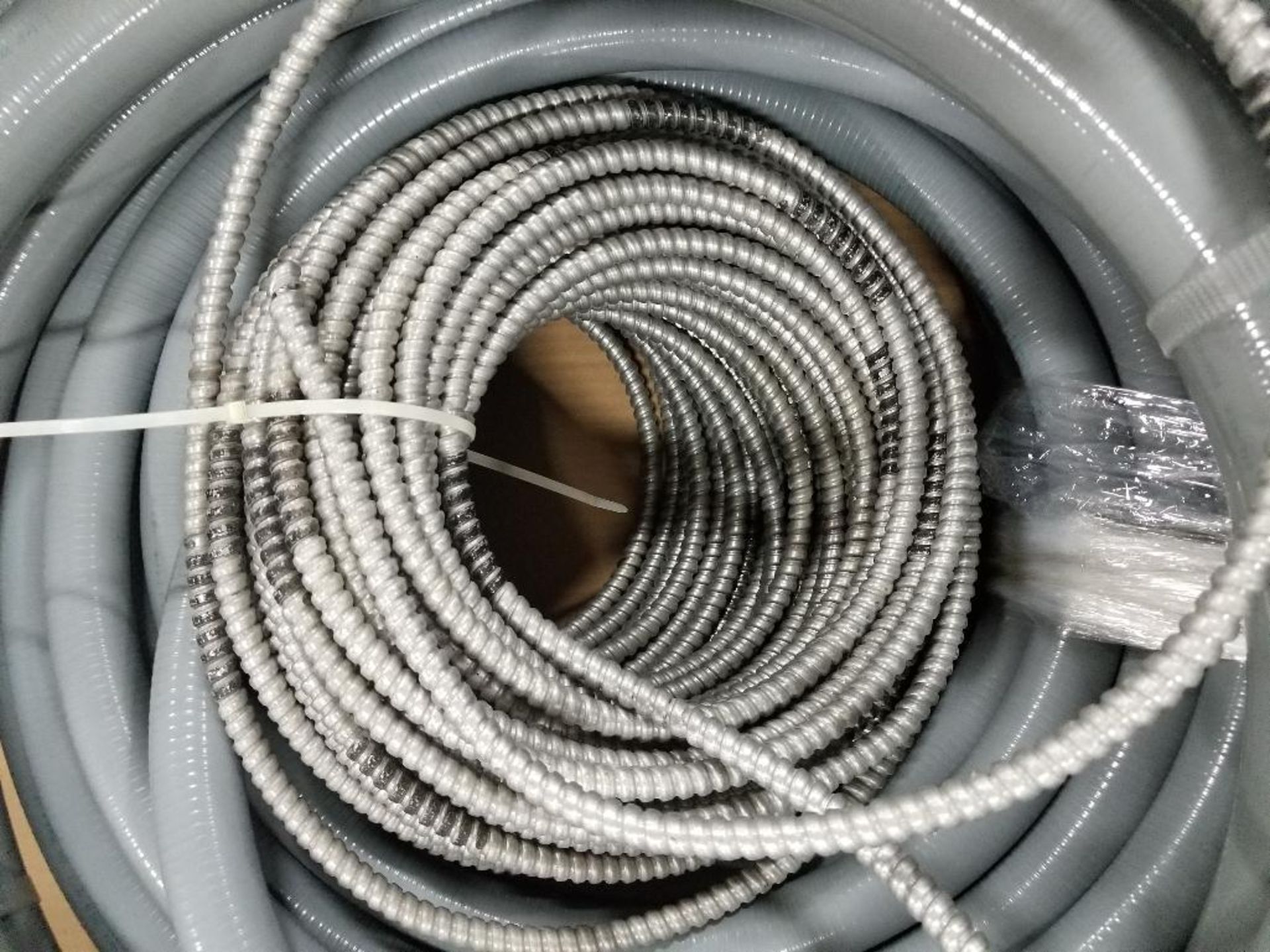 Assorted flexible conduit. - Image 2 of 5