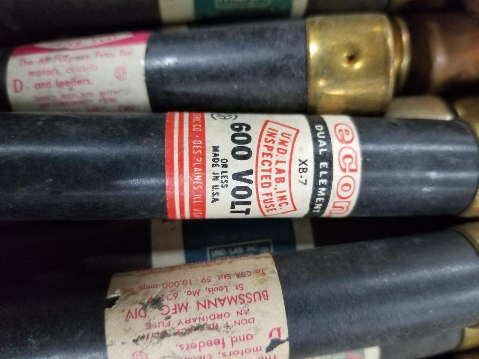 Large assortment of fuses. - Image 2 of 3