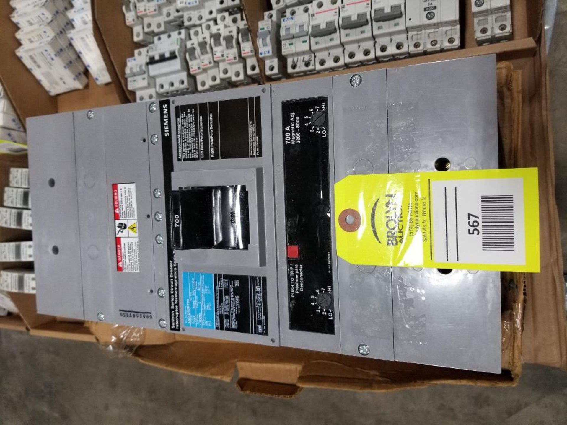 700amp Siemens molded case breaker. Model LMXD72B700. New in box. - Image 2 of 5