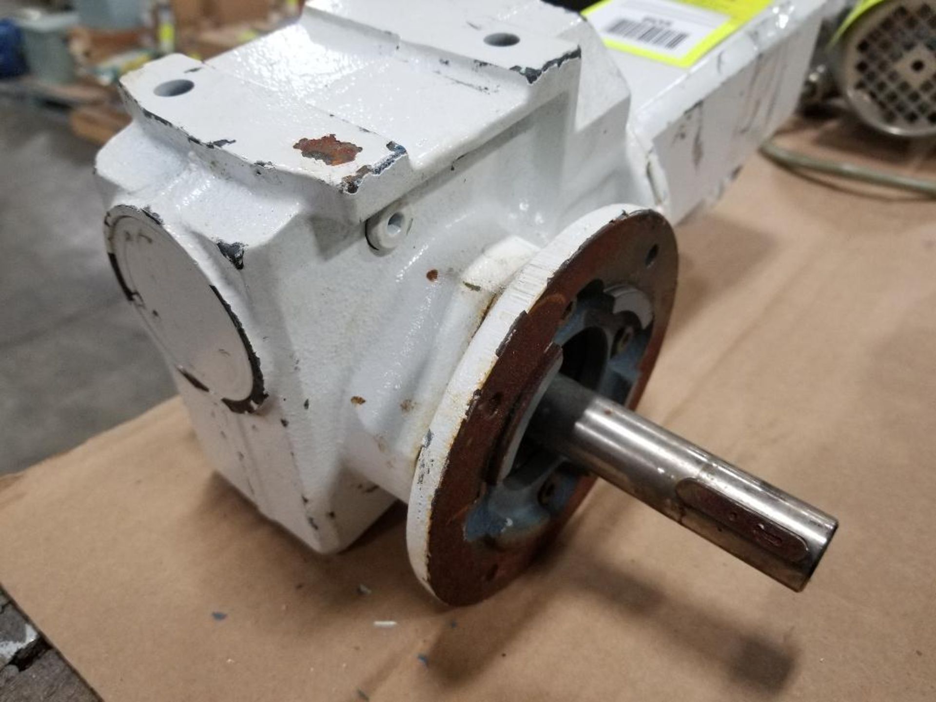 Sew Eurodrive servo motor and gearbox. SAF37-DS56L/TF/AS1H/SM10. - Image 3 of 3