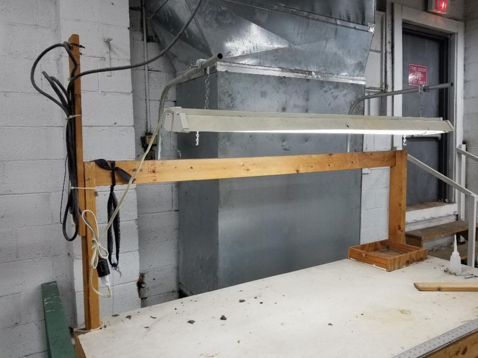 Wooden work bench with overhead light. - Image 2 of 3