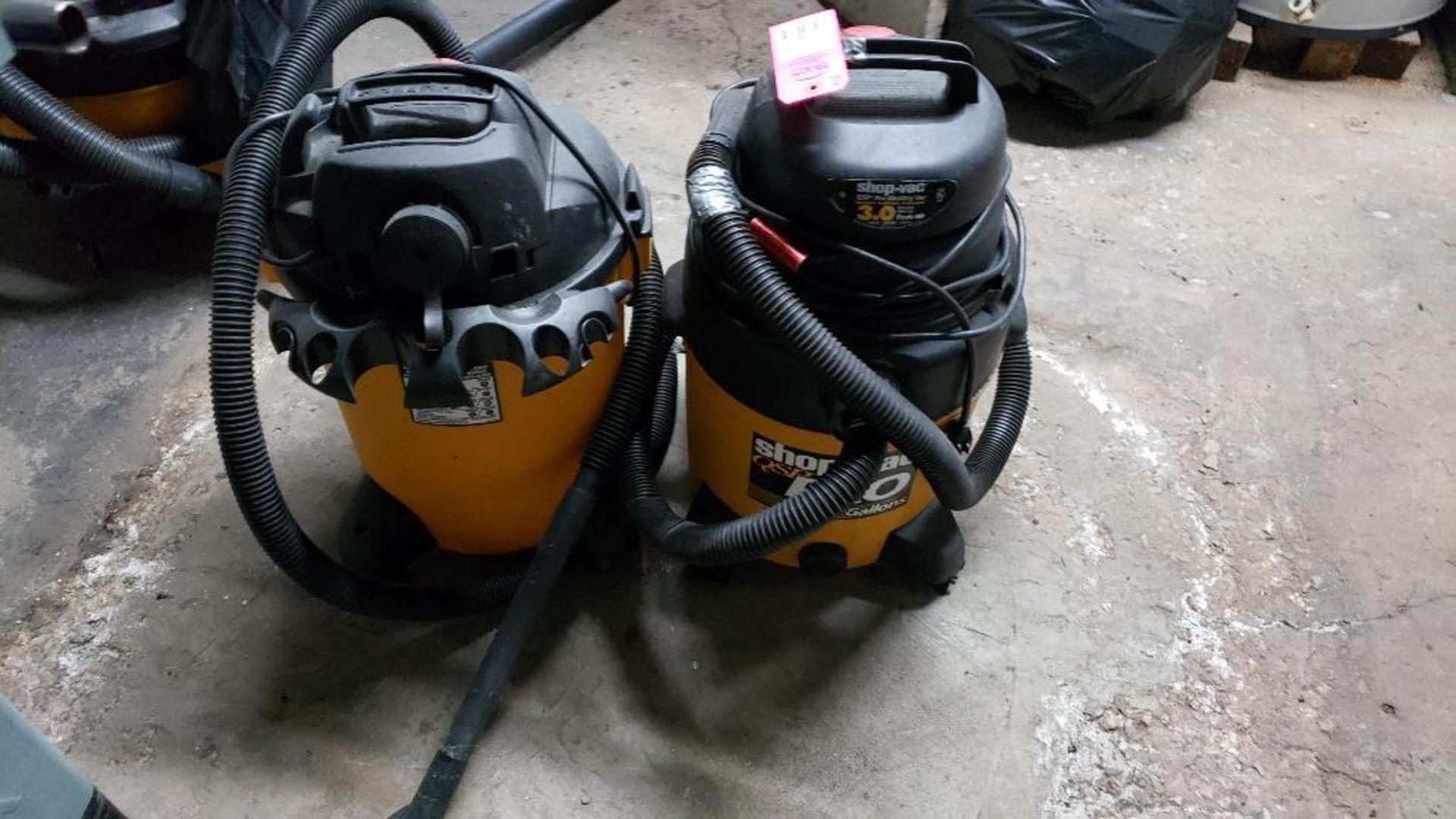 Qty 2 - Shop Vac. One 4.0hp, 10 gallon, one unmarked. - Image 2 of 4