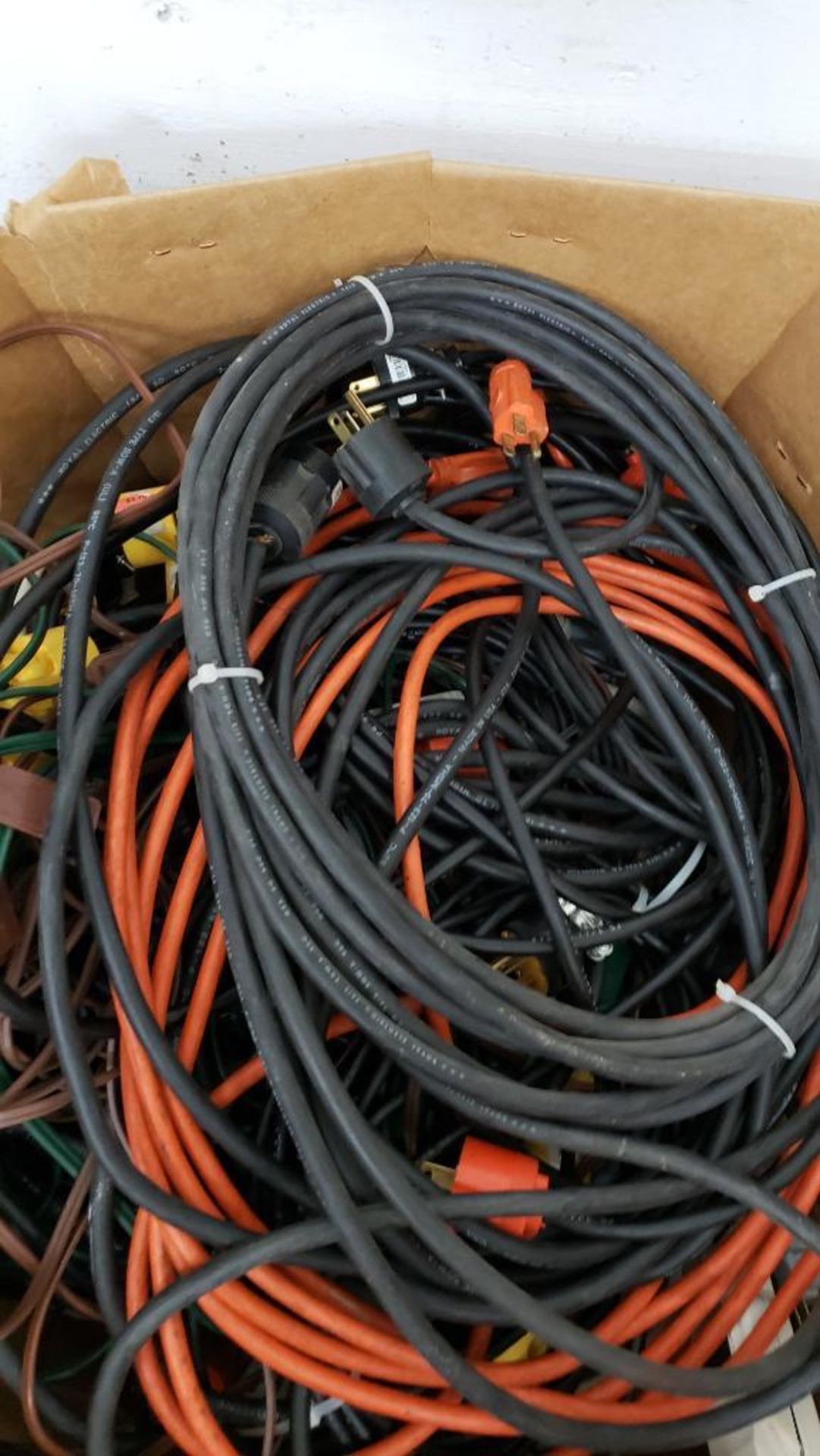 Large box of assorted extension cords. - Image 2 of 4