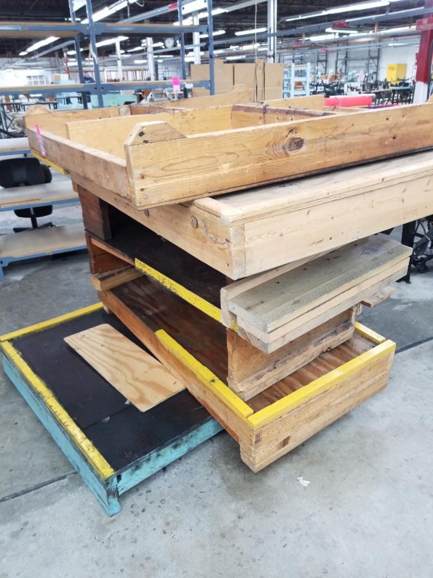 Stack of machine stand platforms. - Image 3 of 3