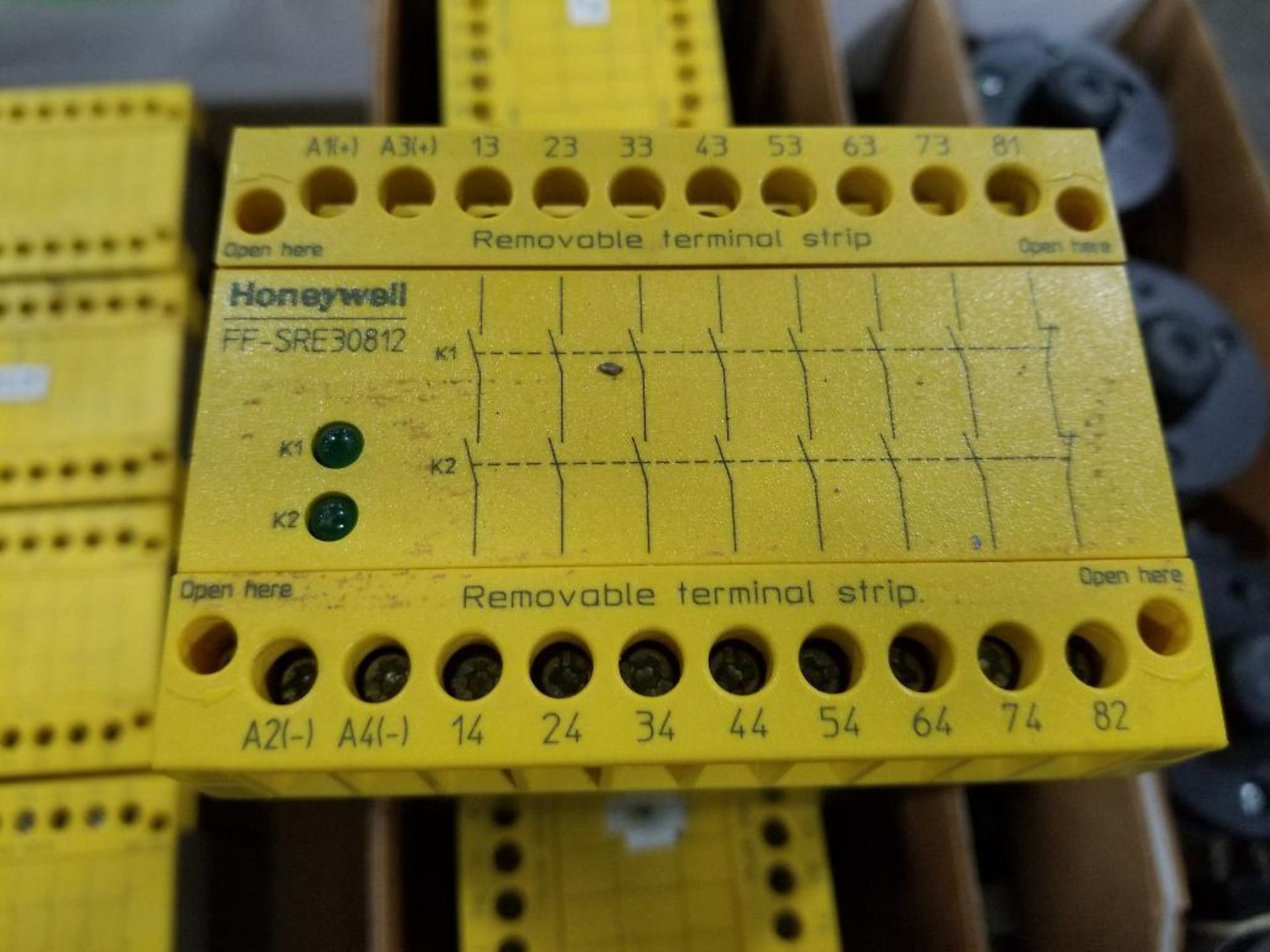 Qty 4 - Honeywell safety module. Part number FF-SRE30812. - Image 3 of 4
