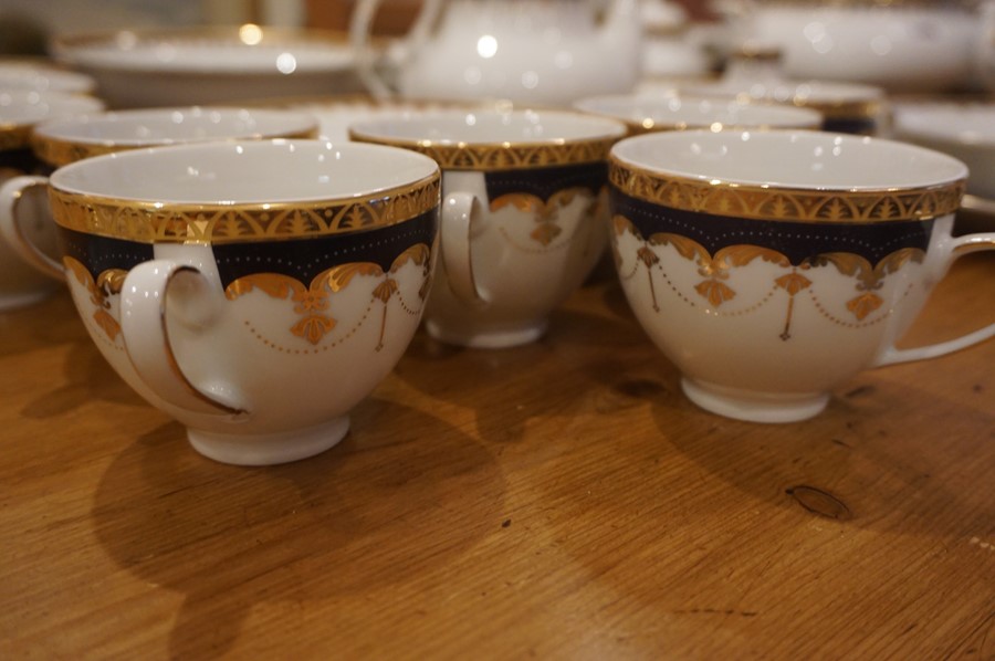 Part Porcelain Dinner Set by Pegasus, Approximately 30 pieces - Image 5 of 6