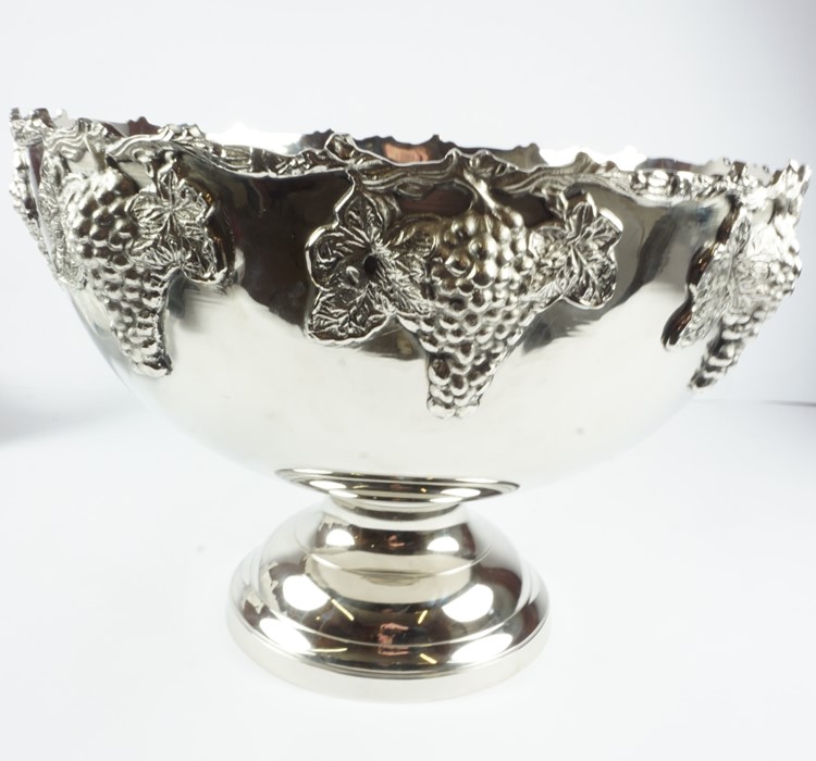 Large Silver Plated Punch Bowl, Decorated with applied fruit, raised on a circular foot, 27cm - Image 2 of 2