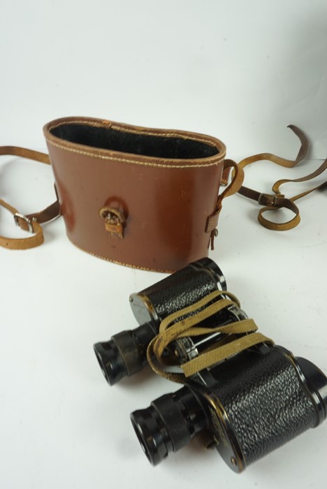 Pair of WWII Military Bino Prism No 2 Field Binoculars by Taylor-Hobson, MK III, no 296967, having - Image 3 of 5