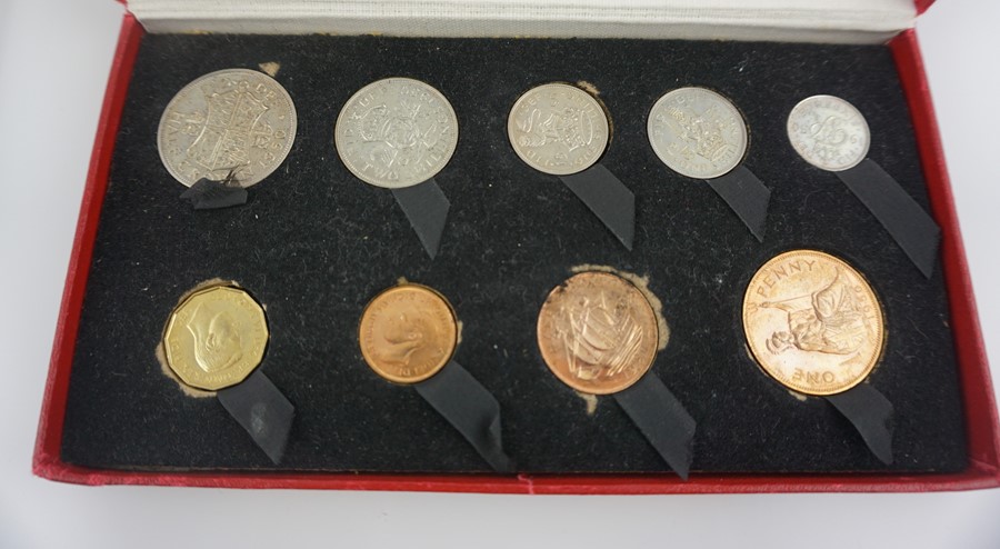 Small Lot of Proof Coin Sets, to include examples by Royal Mint, and a set struck by Pobjoy Mint, - Image 4 of 10