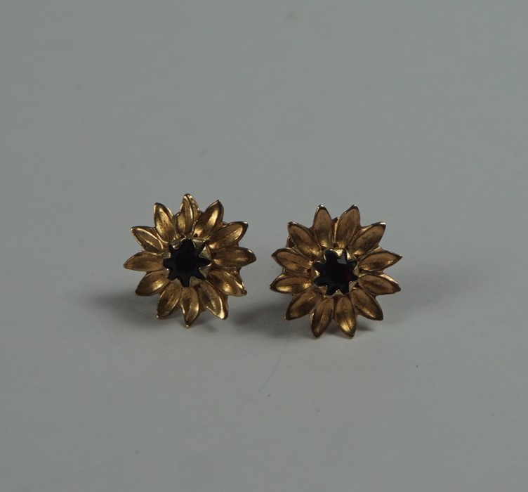 Three Pairs of Earrings, To include a pair of gem set flowerhead earrings, pair of double pearl - Image 3 of 5