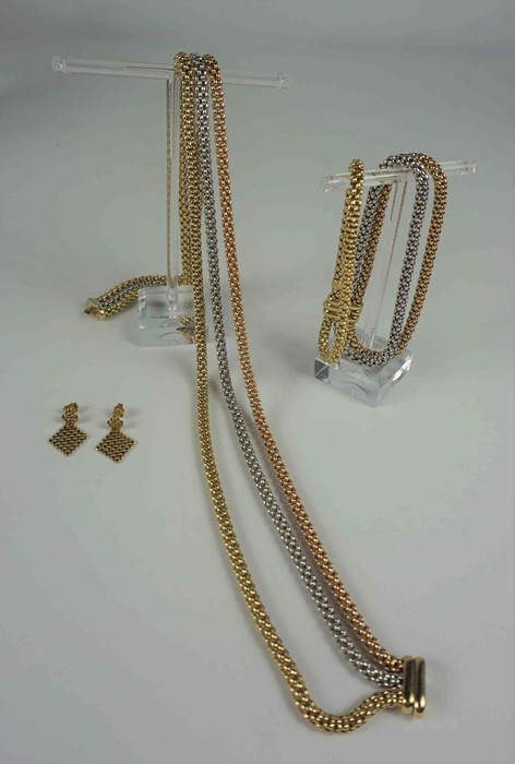 Suite of 18ct Tri-Gold Jewellery by Fope of Italy, Comprising of a yellow, rose and white gold - Image 2 of 3