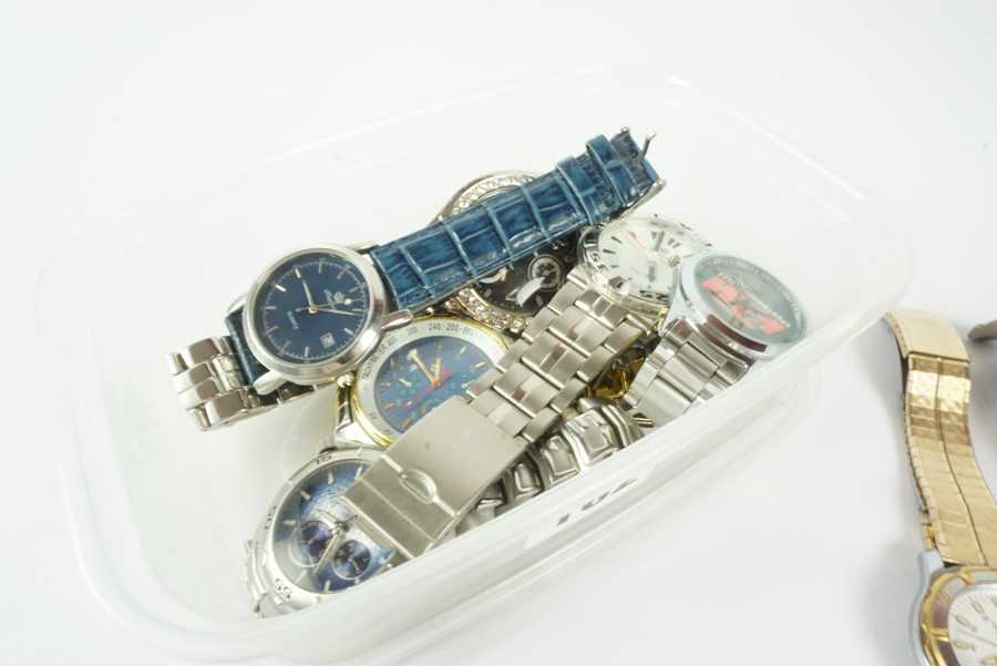 Quantity of Mens Quartz Wristwatches, to include examples by Jules Jurgenson, King Quartz, Guess, - Image 3 of 3