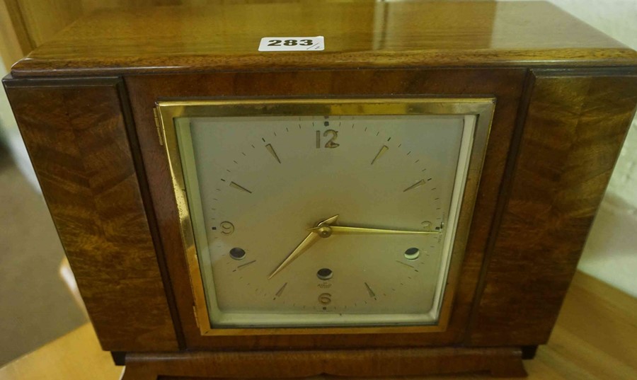 Elliot Walnut Mantel Clock, 22cm High, 30cm wide, Lacking pendulum, Also with a Kundo Quartz - Bild 2 aus 6