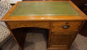 Oak Kneehole Desk, circa early 20th century, Having a later Leather skiver to the top, Above a