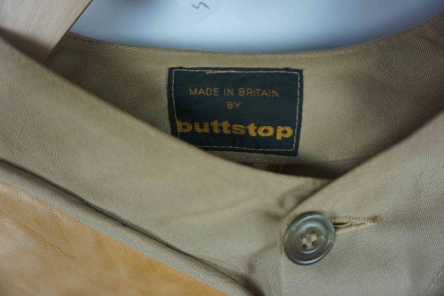 Rifleman's Canvas Coat, Made in Britain by Buttstop, size 42, Having an embroidered badge to reverse - Image 2 of 4