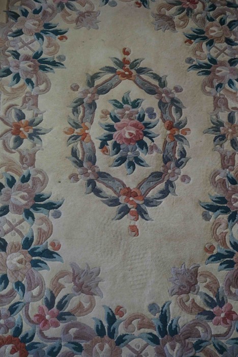 Chinese Style Rug, Decorated with Floral Motifs on a Cream ground, 180cm x 94cm - Image 2 of 4