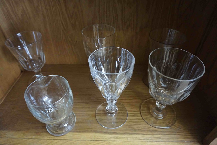 Collection of Regency Style Glass Rummers, Also with similar Glasses, Various sizes (14) - Image 3 of 3