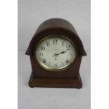 Seth Thomas U.S.A, Mahogany Cased Mantel Clock, 25cm high