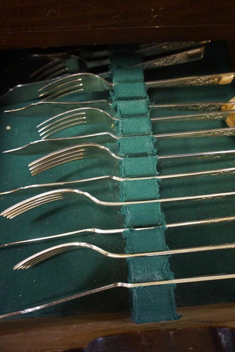 Sheffield Silver Plated Part Canteen of Cutlery, Approximately 40 pieces, Enclosed in a Wooden - Image 4 of 12