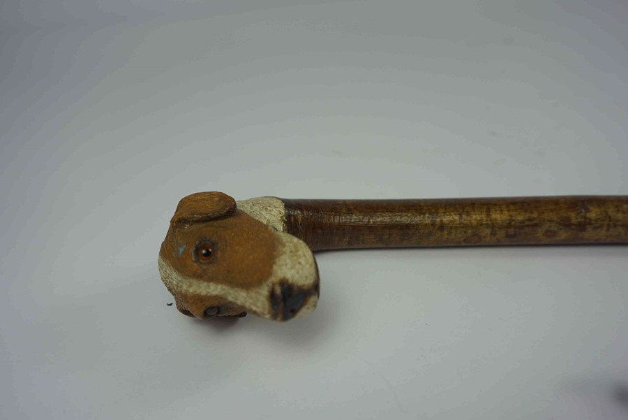 Gentlemans Walking Stick, Carved as the Head of a Dog, circa 19th century, 91cm long - Image 3 of 4